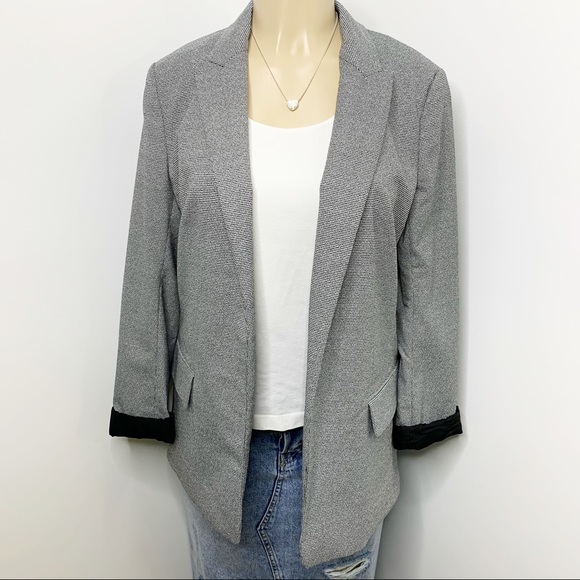 H&M Jackets & Blazers - H&M Black & White Lined Open Front Blazer Size 8